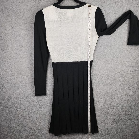 Vince Camuto Dress Womens XS Black White Colorblock Dark Academia Pleated Goth - Picture 11 of 16